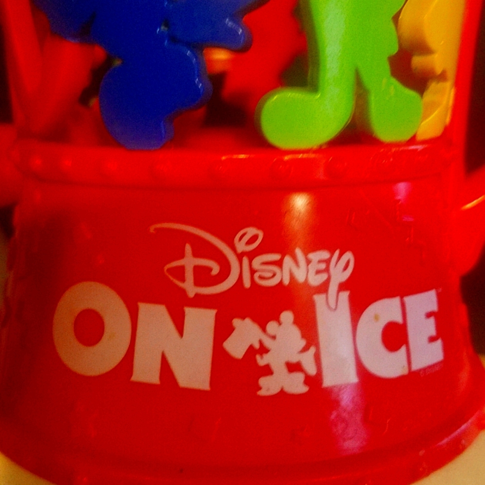 DISNEY CUP HOLDER